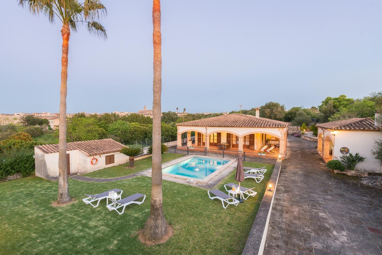 Ses Covetes Villa Petra  Exteriör bild
