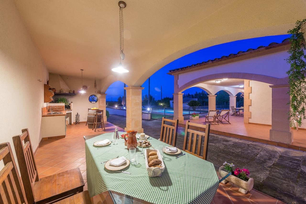 Ses Covetes Villa Petra  Exteriör bild