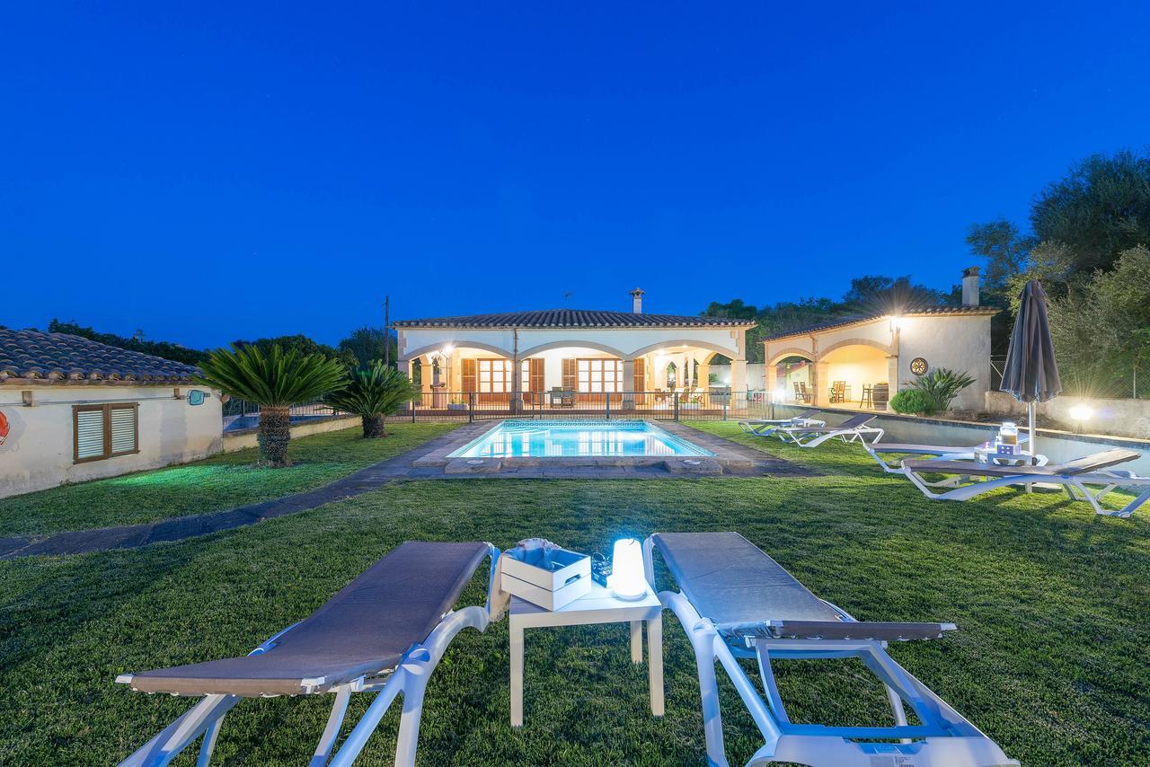 Ses Covetes Villa Petra  Exteriör bild