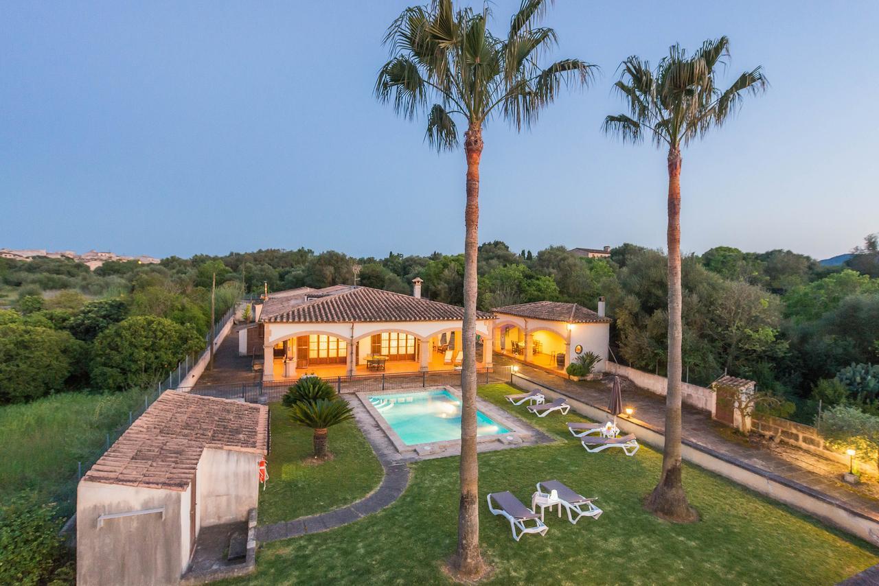 Ses Covetes Villa Petra  Exteriör bild