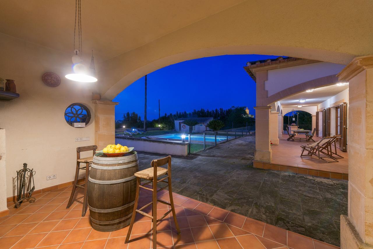 Ses Covetes Villa Petra  Exteriör bild