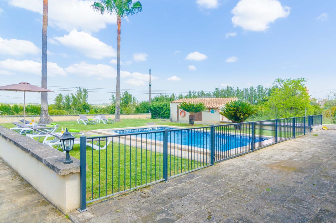 Ses Covetes Villa Petra  Exteriör bild