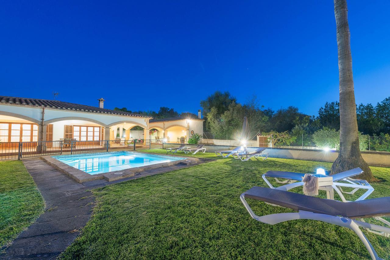 Ses Covetes Villa Petra  Exteriör bild