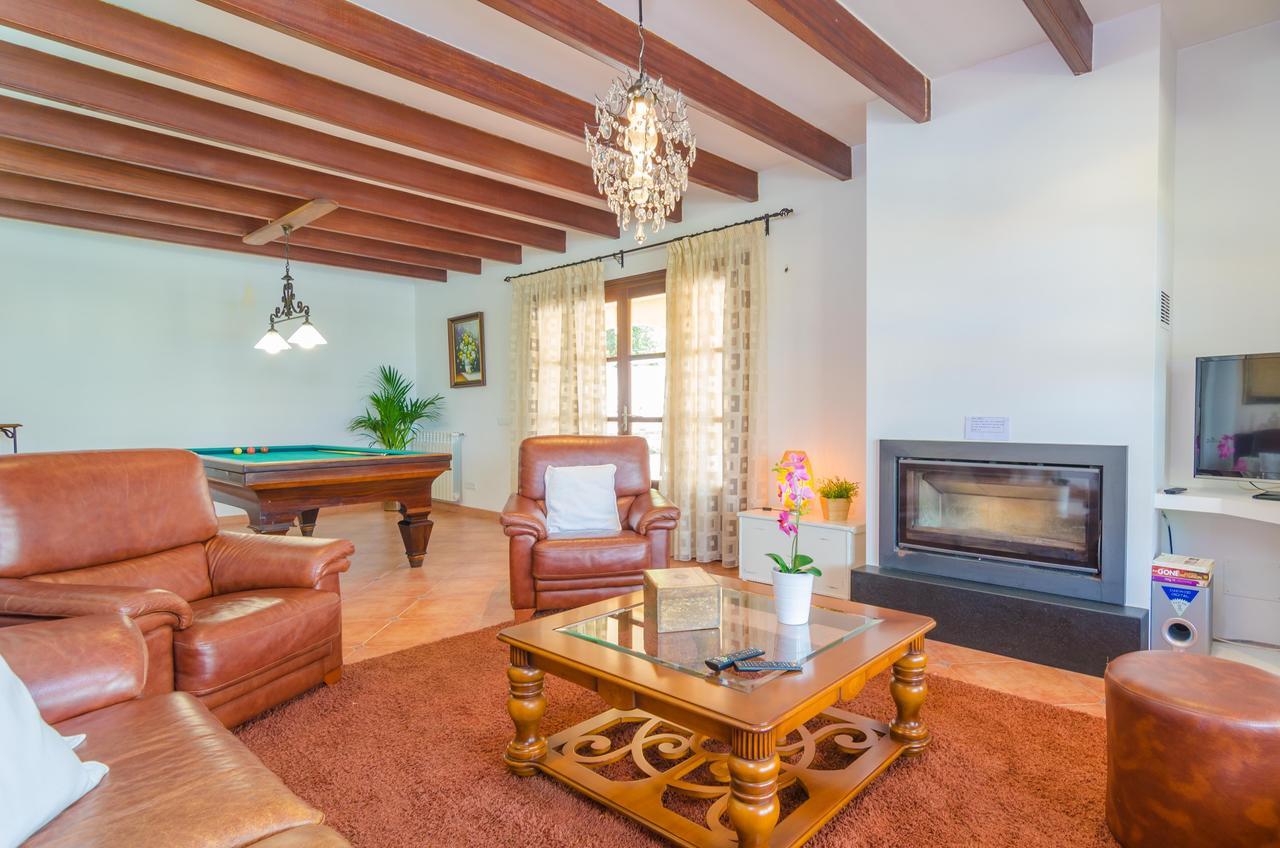 Ses Covetes Villa Petra  Exteriör bild