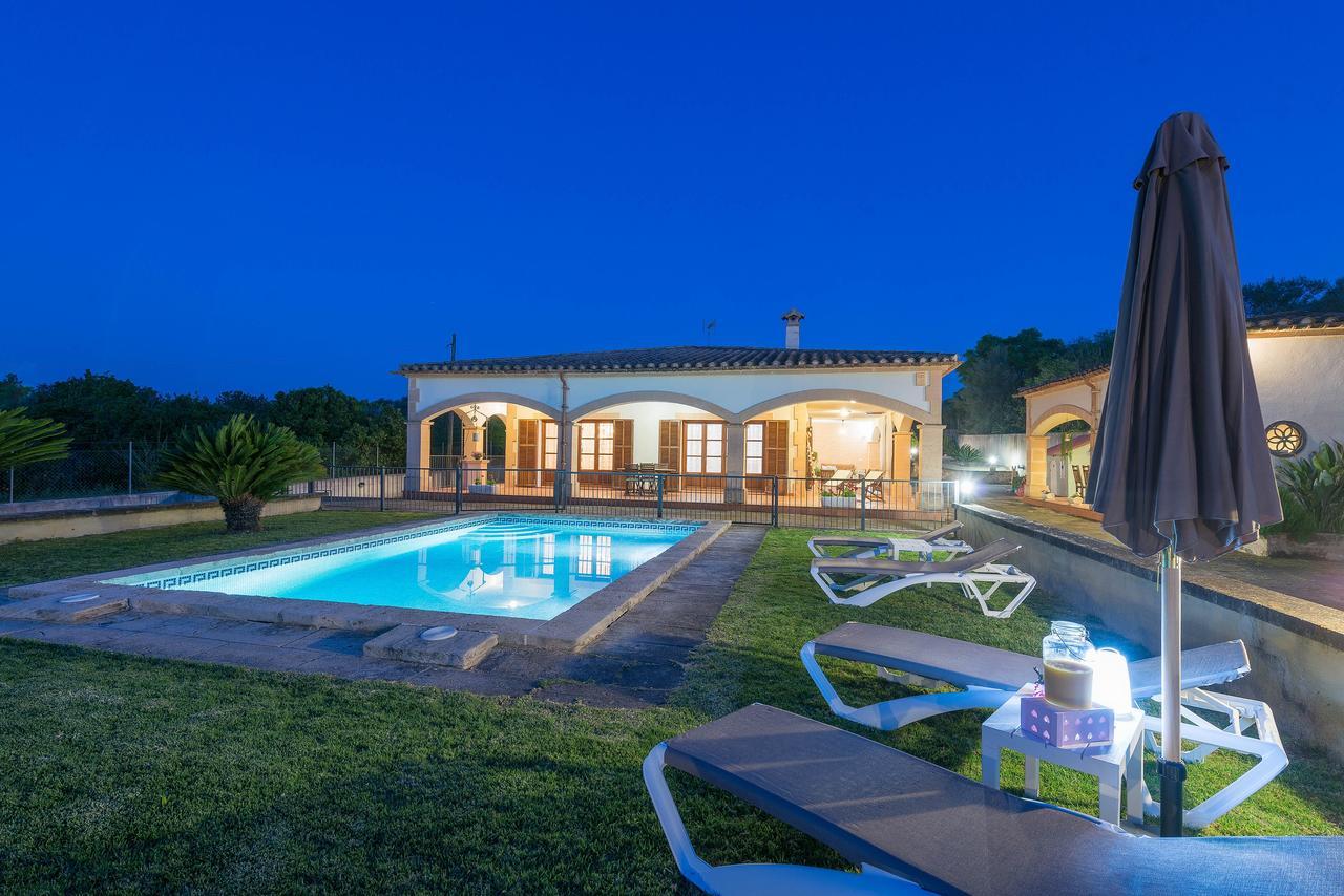 Ses Covetes Villa Petra  Exteriör bild