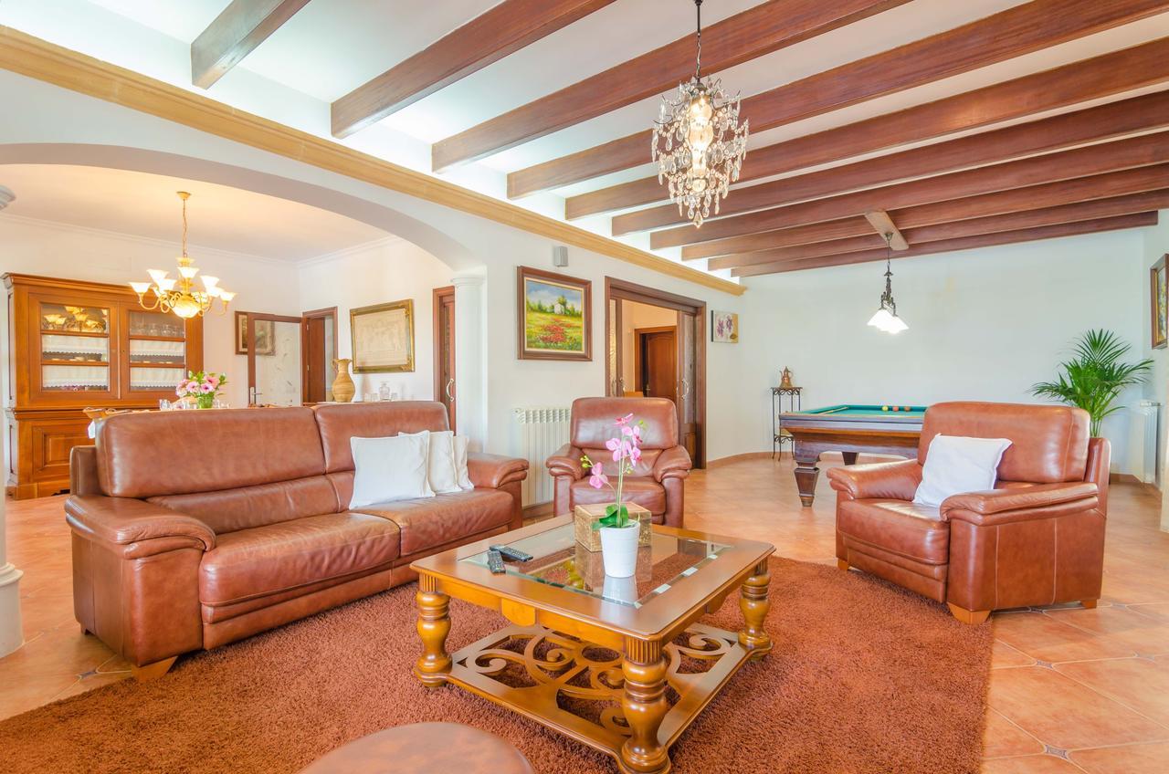 Ses Covetes Villa Petra  Exteriör bild